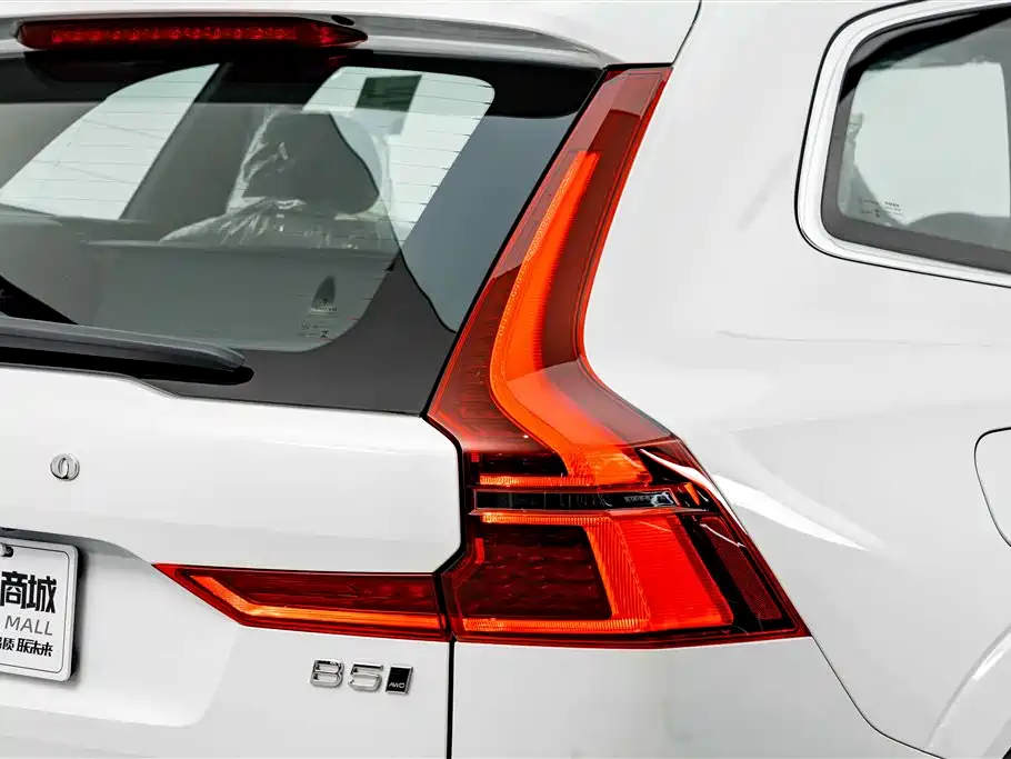 Volvo XC60 2026 — фото 8
