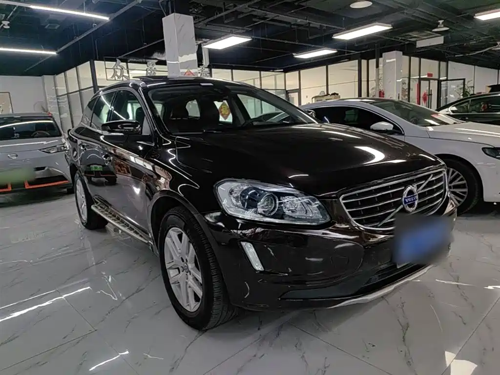 Volvo XC60 2017 — фото 4