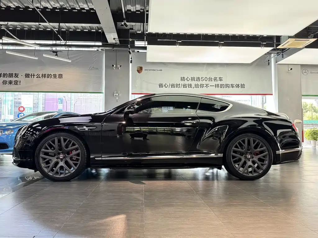 Bentley Continental 2018 — фото 16