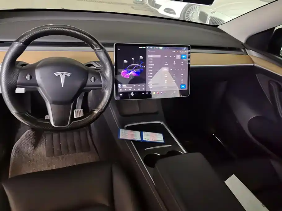 Tesla Model Y 2021 — фото 12
