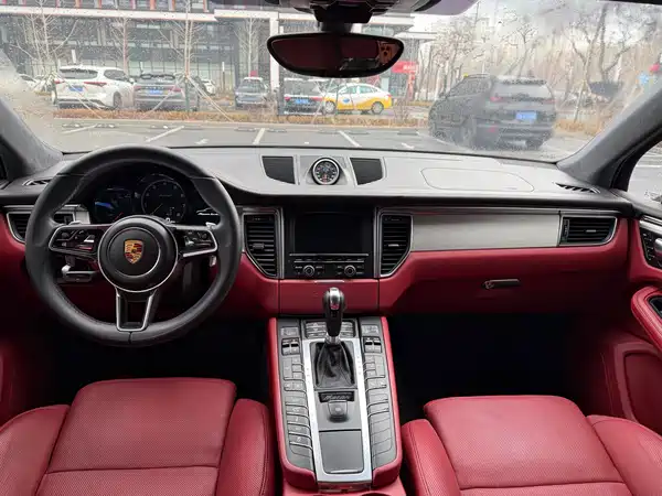 Porsche Macan 2014