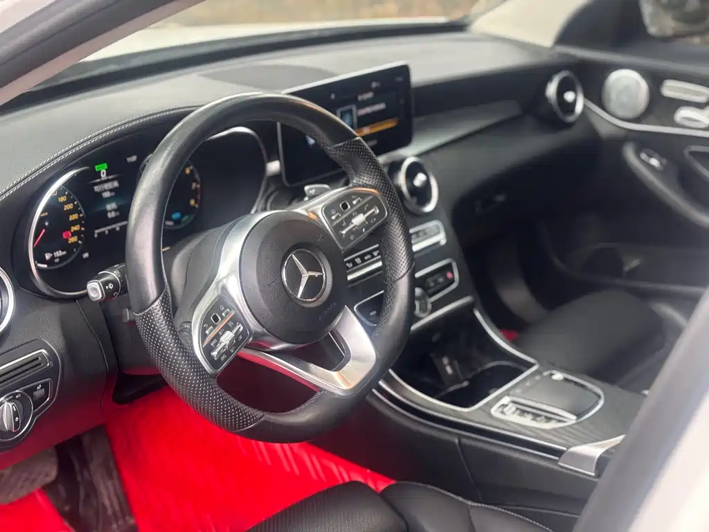 Mercedes-Benz C-Class 2020 — фото 7