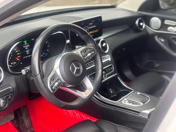 Mercedes-Benz C-Class 2021