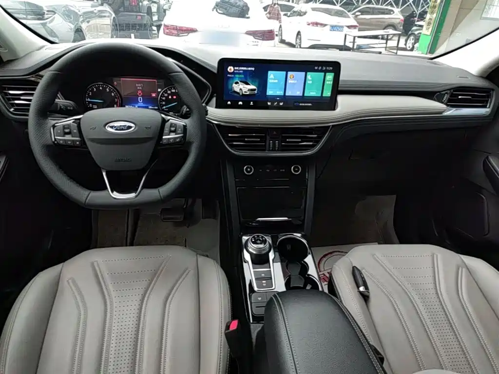 Ford Escape 2025 — фото 10