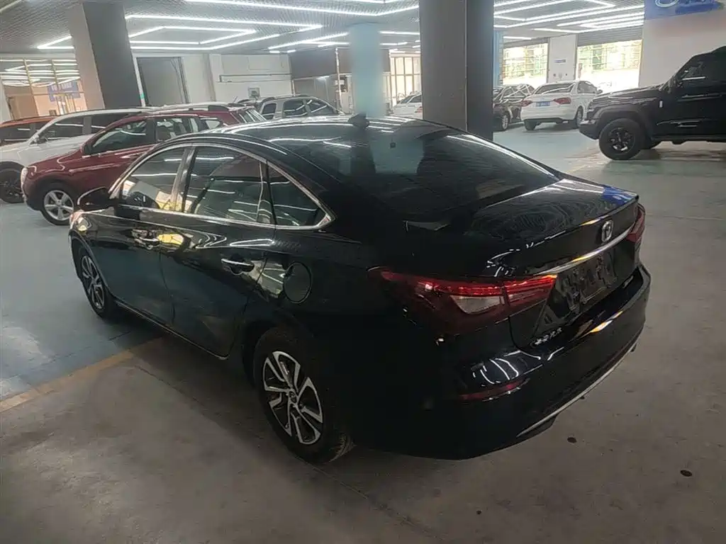 Changan Eado 2018 — фото 5