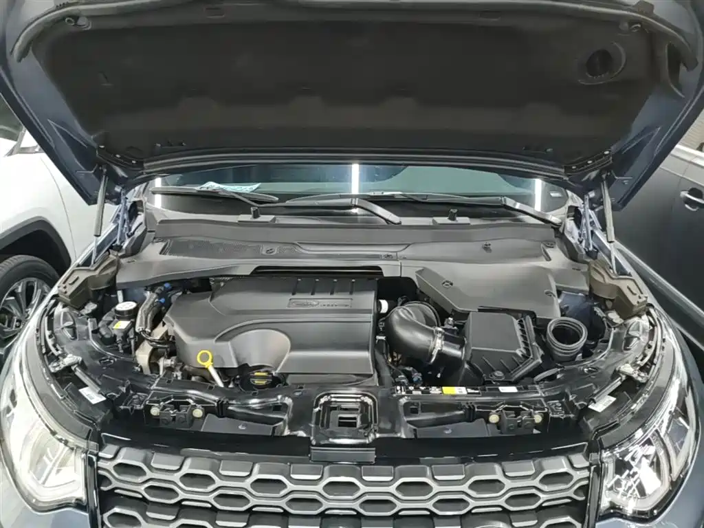 Land Rover Discovery Sport 2023 — фото 20