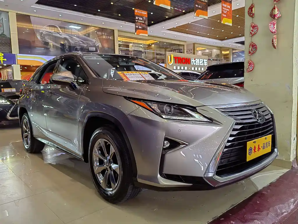 Lexus RX 2019 — фото 10