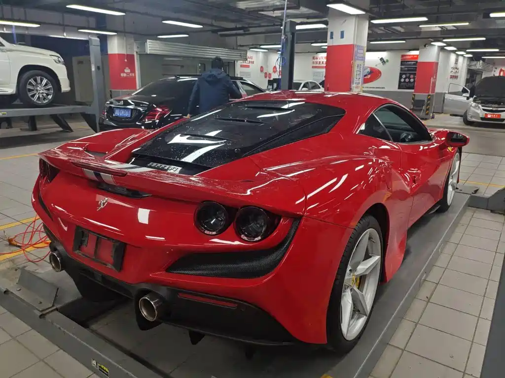 Ferrari F8 2022 — фото 3