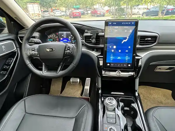 Ford Explorer 2022