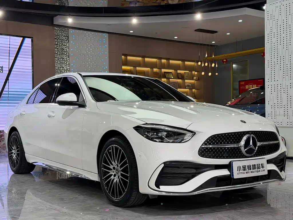 Mercedes-Benz C-Class 2024