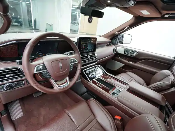 Lincoln Navigator 2020
