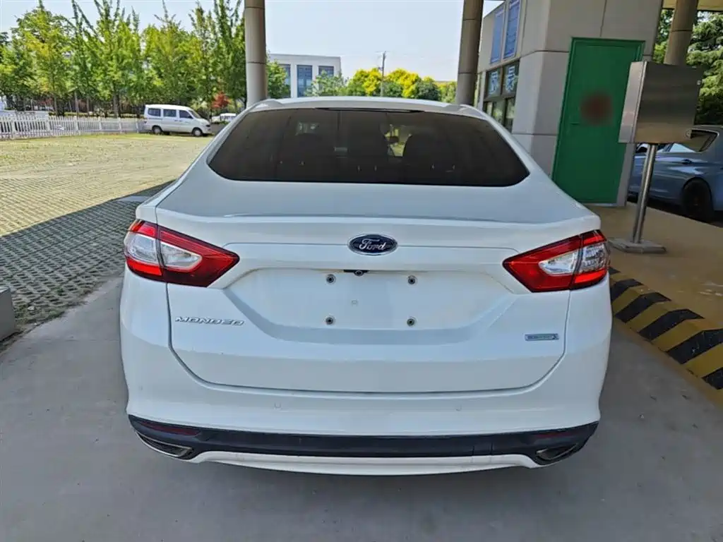 Ford Mondeo 2016 — фото 6