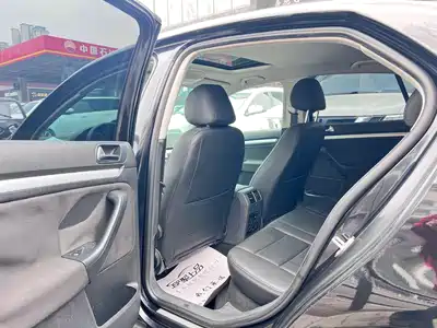 Volkswagen Sagitar 2011