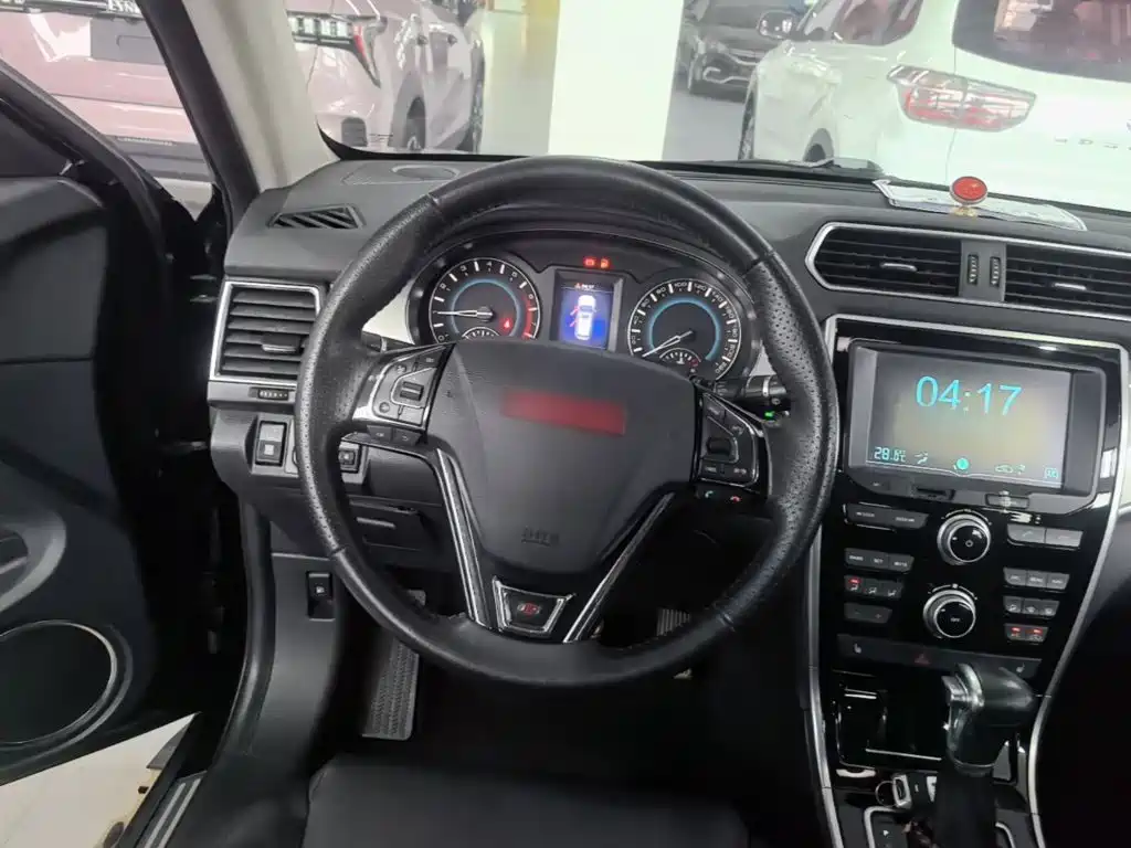 Haval H2 2015 — фото 11