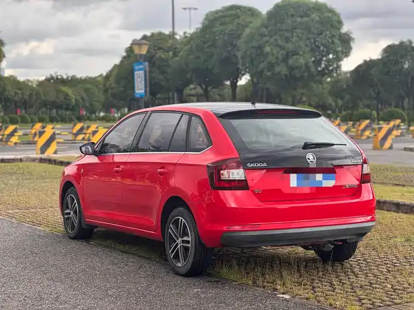 Skoda Rapid Spaceback 2016