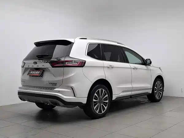 Ford Edge 2023