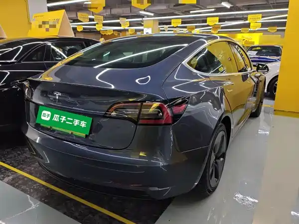 Tesla Model 3 2019