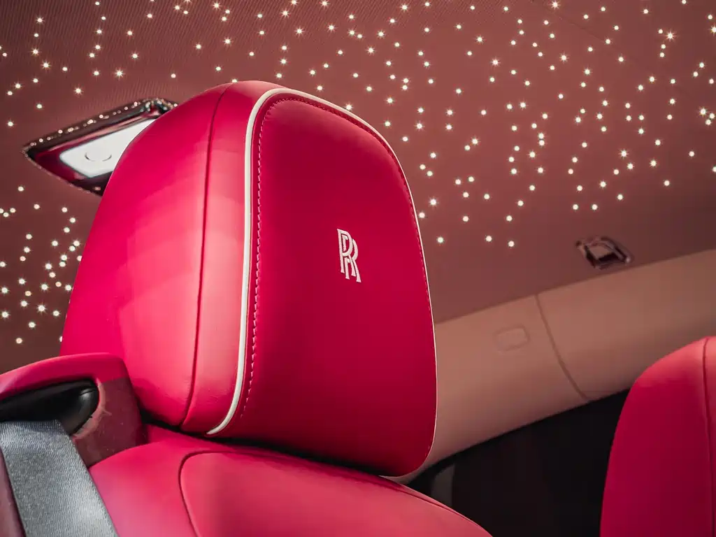 Rolls-Royce Phantom 2024 — фото 10