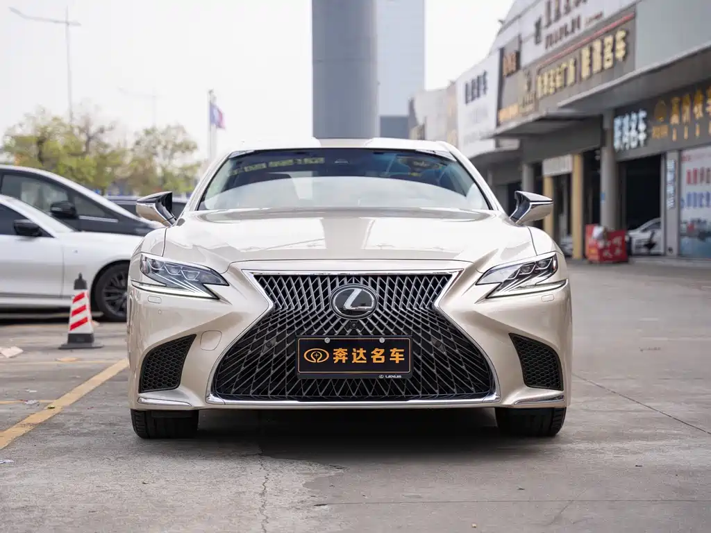 Lexus LS 2018