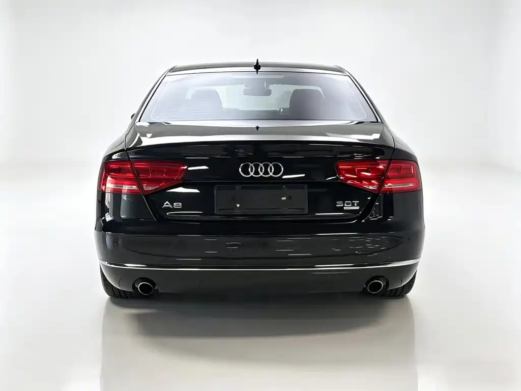 Audi A8 2012 — фото 20