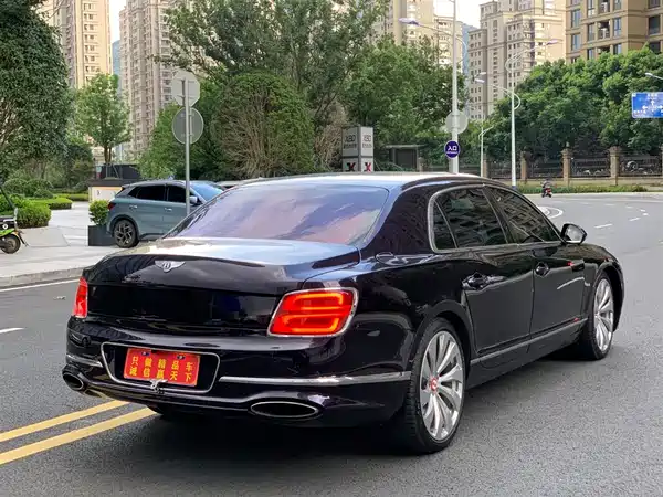 Bentley Flying Spur 2012