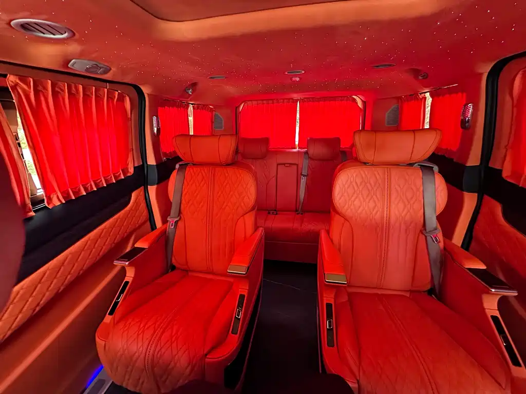Ford Tourneo 2023 — фото 14