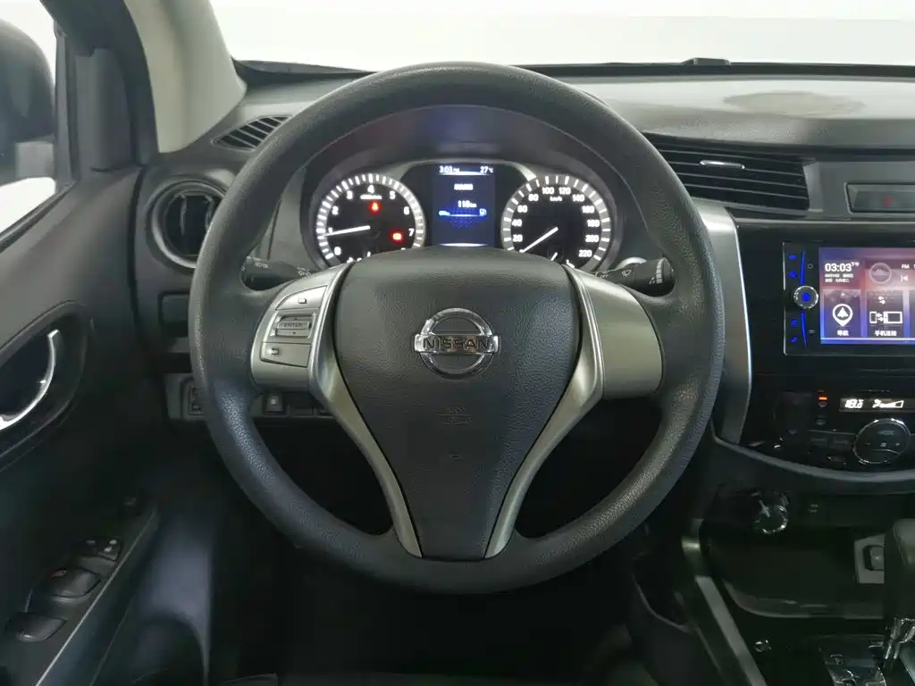 Nissan Terra 2019 — фото 11