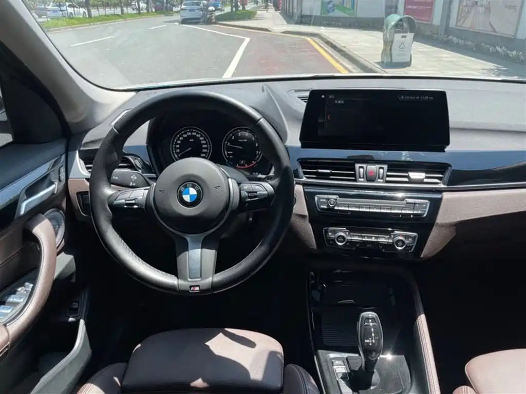 BMW X1 2022 — фото 16