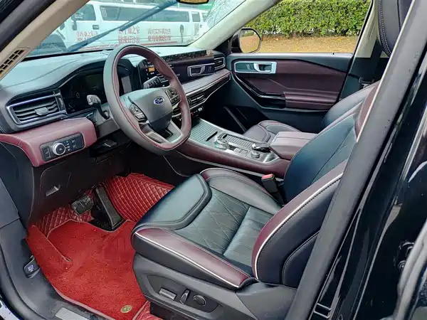 Ford Explorer 2023