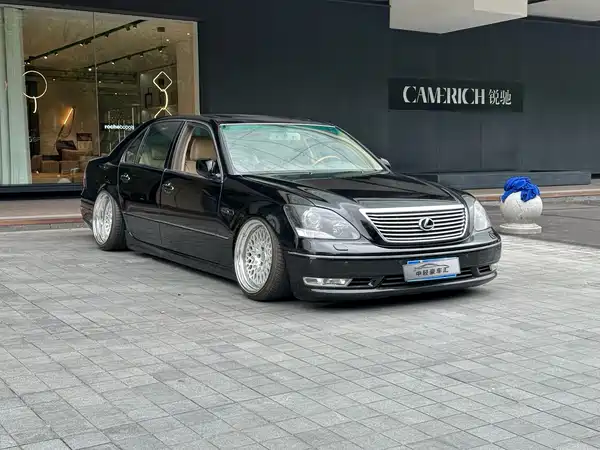 Lexus LS 2005