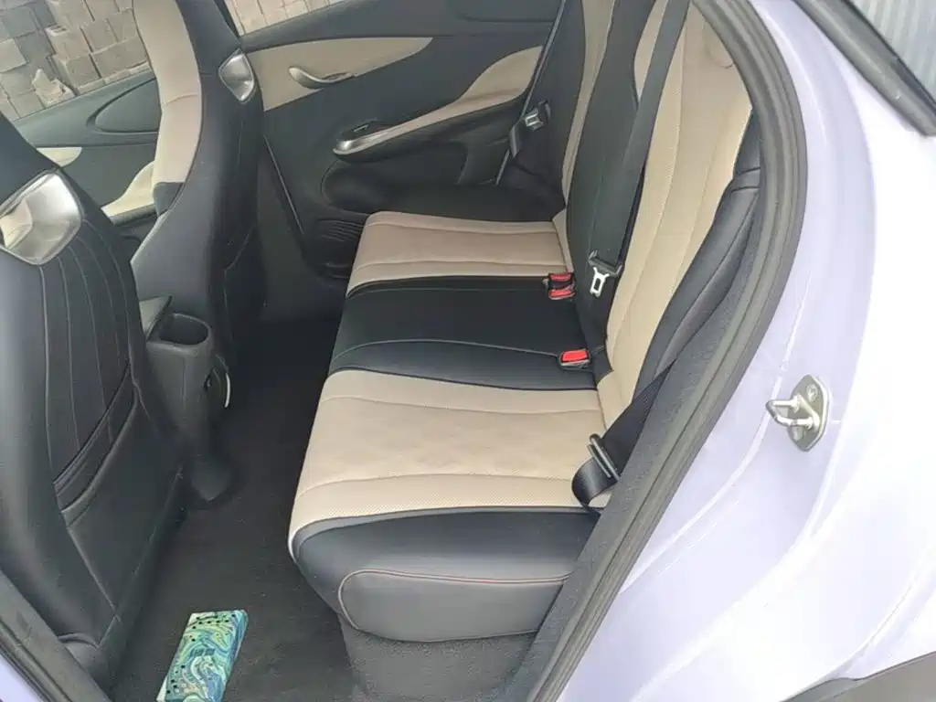 BYD Dolphin 2023 — фото 17
