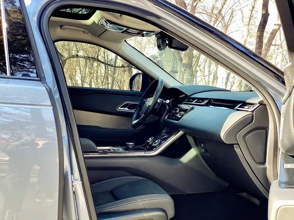 Land Rover Velar 2019 — фото 27