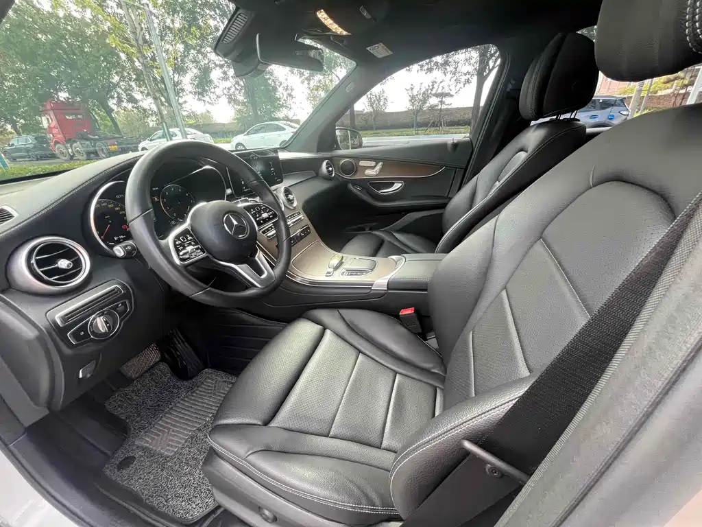 Mercedes-Benz GLC 2022 — фото 11