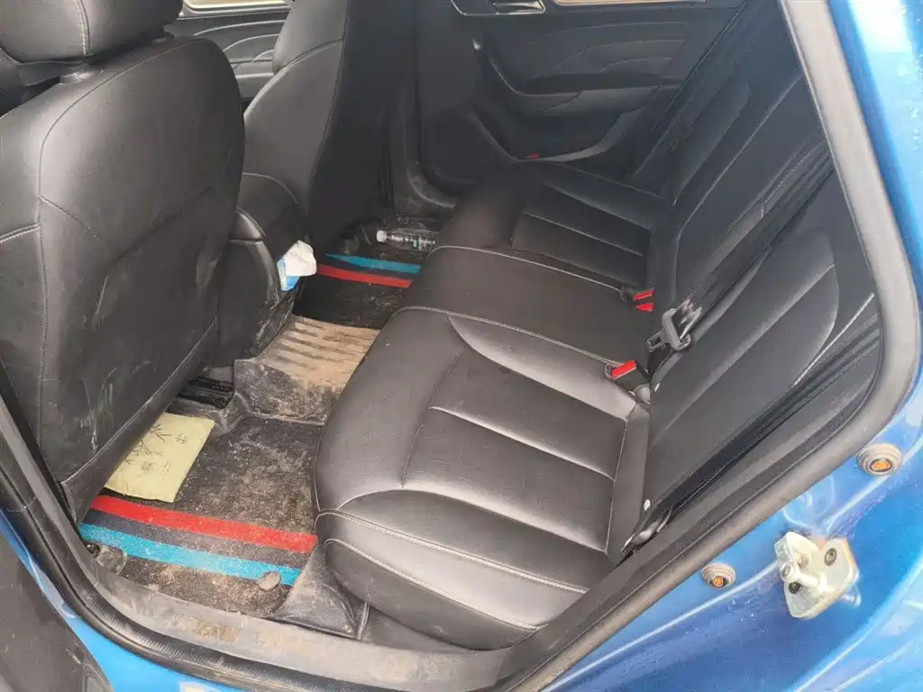 Roewe i6 Classic 2018 — фото 14