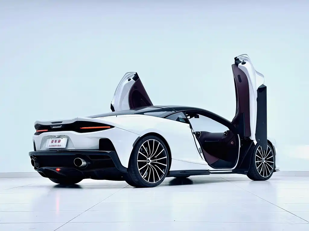 McLaren GT 2022 — фото 7