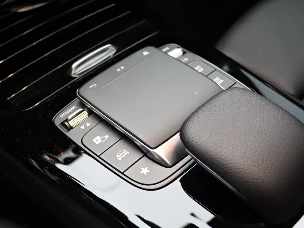 Mercedes-Benz A-Class 2020 — фото 25