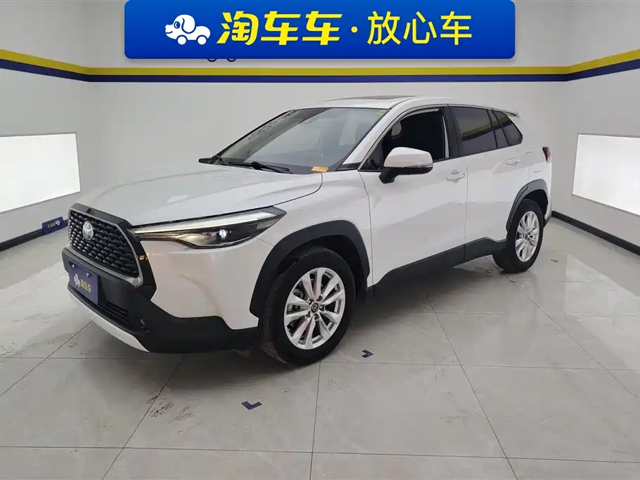 Toyota Corolla Cross 2023 — фото 1