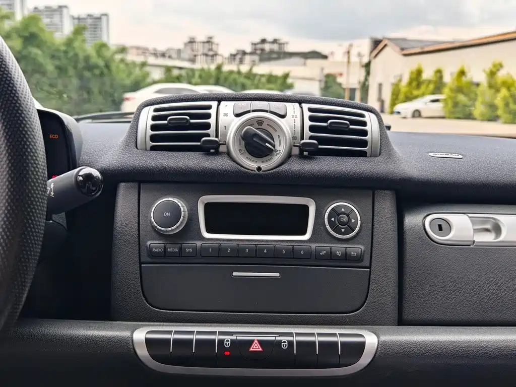 smart fortwo 2013 — фото 22