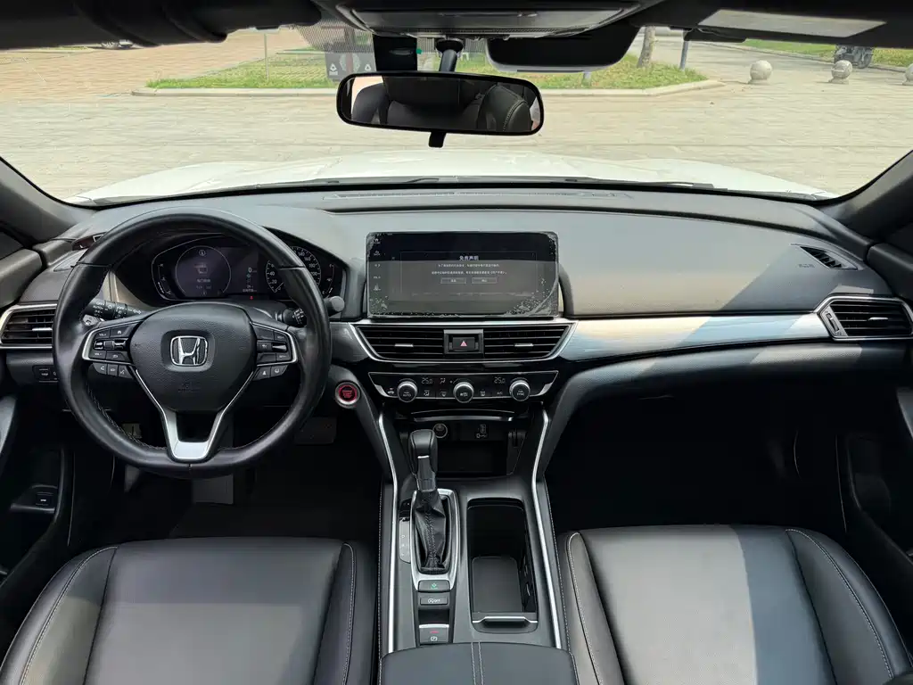 Honda Inspire 2022 — фото 13
