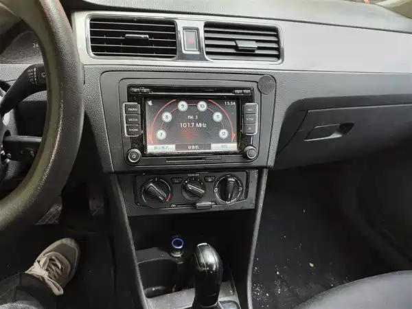 Volkswagen Santana 2015