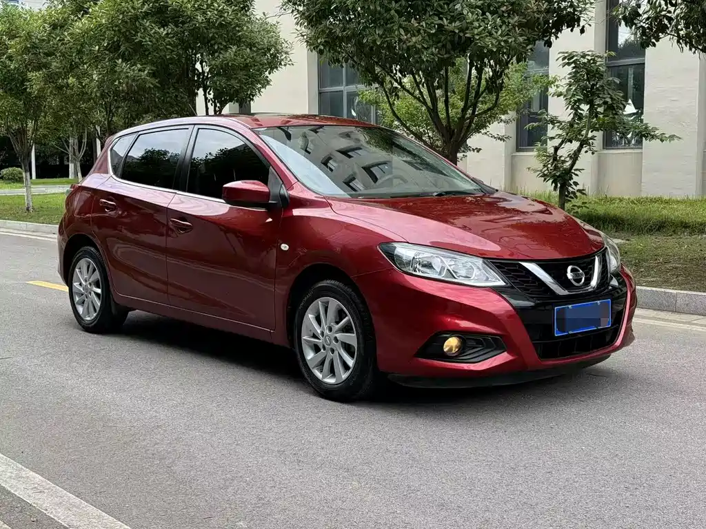 Nissan Tiida 2017 — фото 3