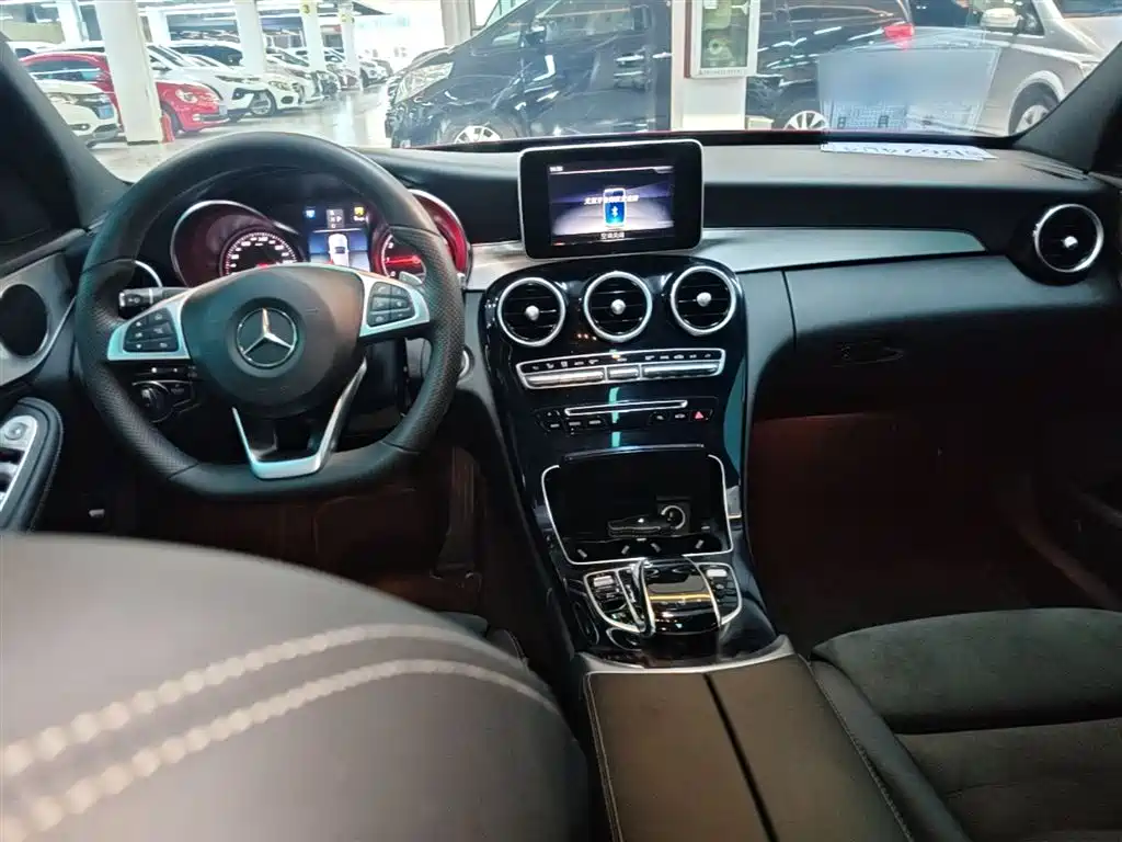 Mercedes-Benz C-Class 2018 — фото 10