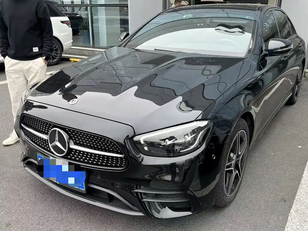 Mercedes-Benz E-Class 2022