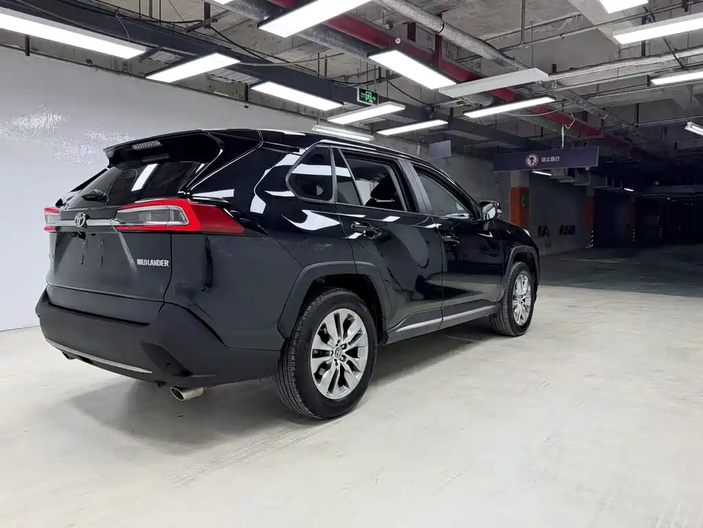 Toyota Wildlander 2021 — фото 16