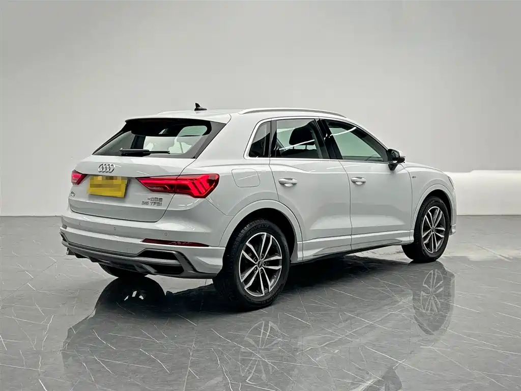 Audi Q3 2021