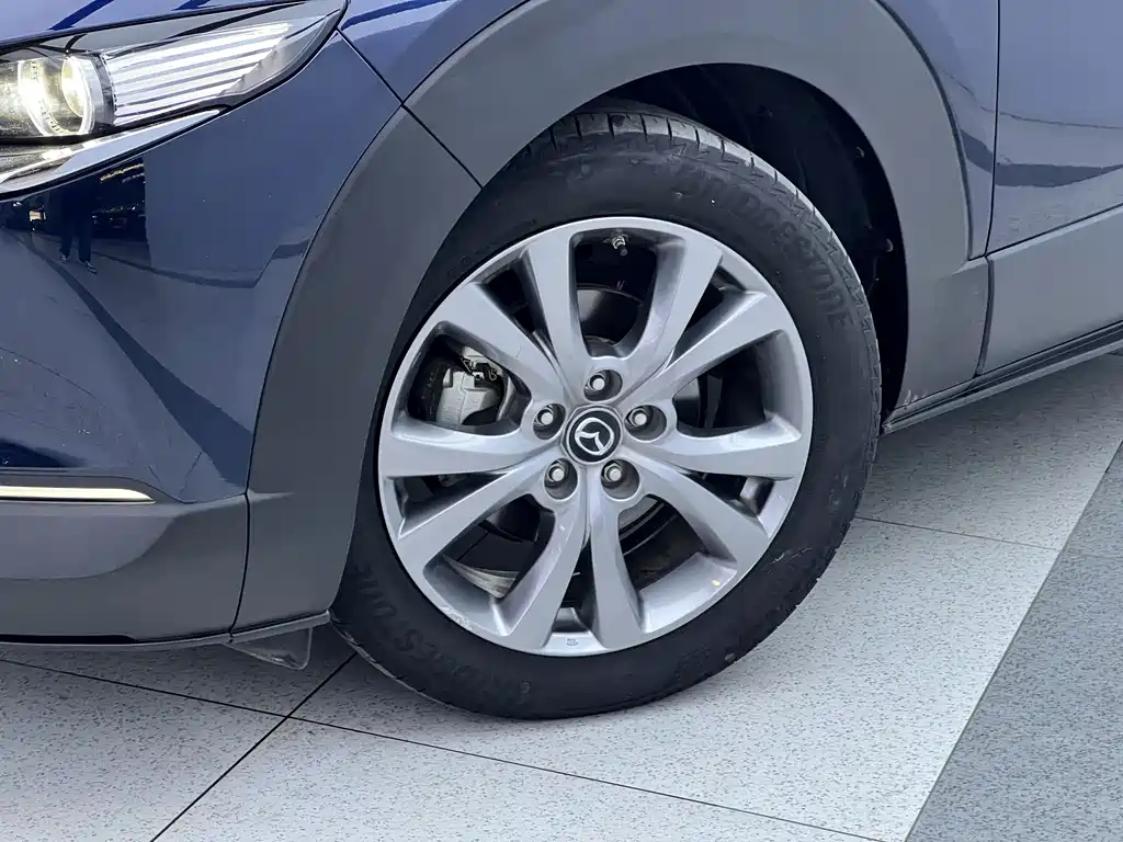 Mazda CX-30 2022 — фото 22