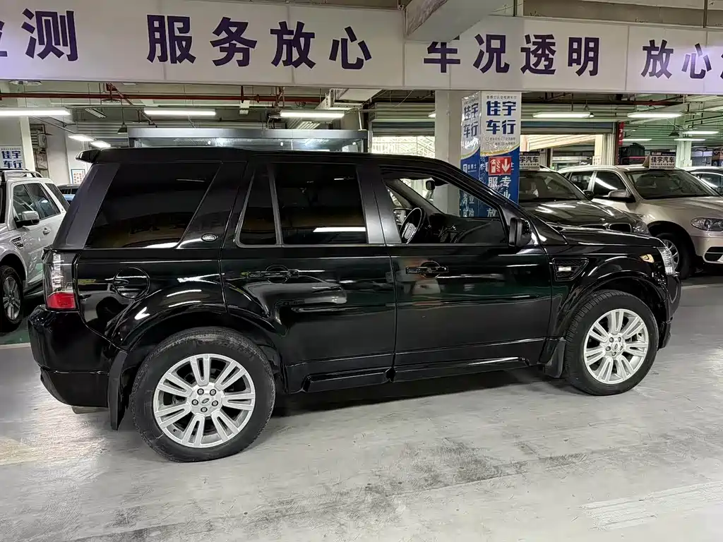 Land Rover Freelander 2 2013 — фото 4