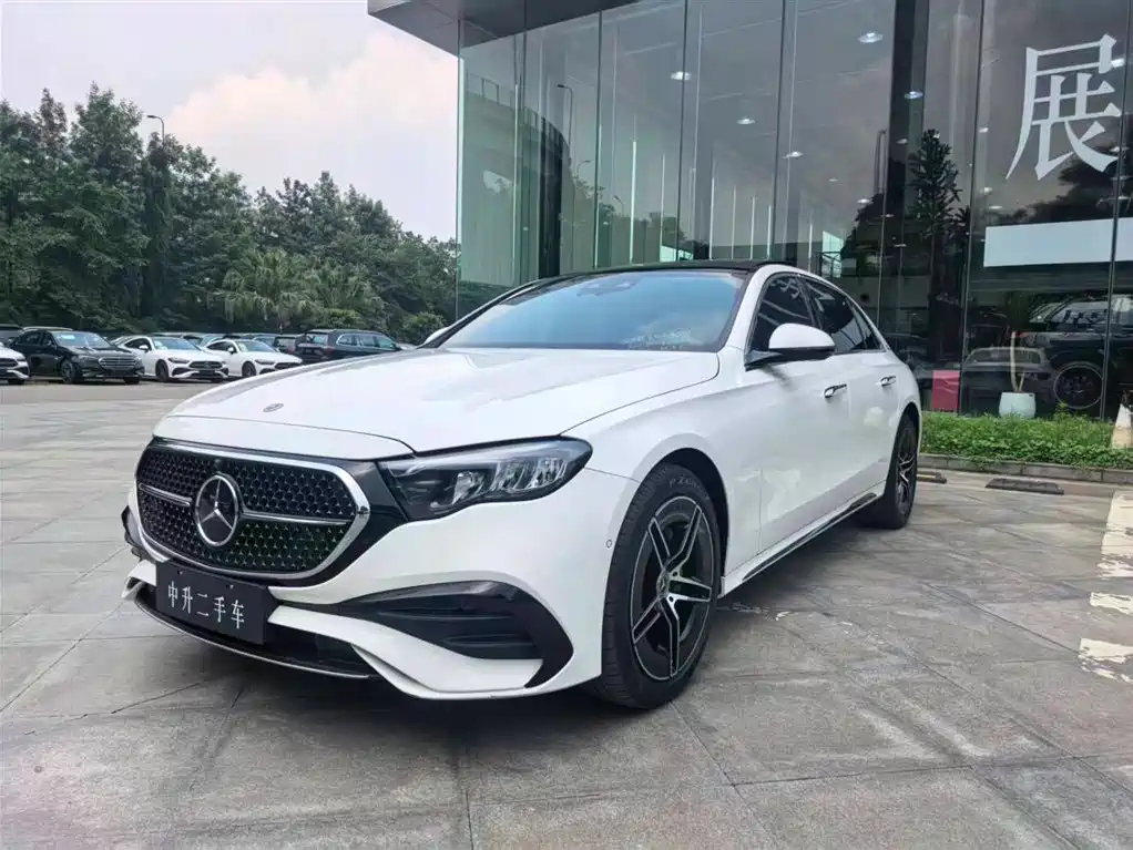 Mercedes-Benz E-Class 2024