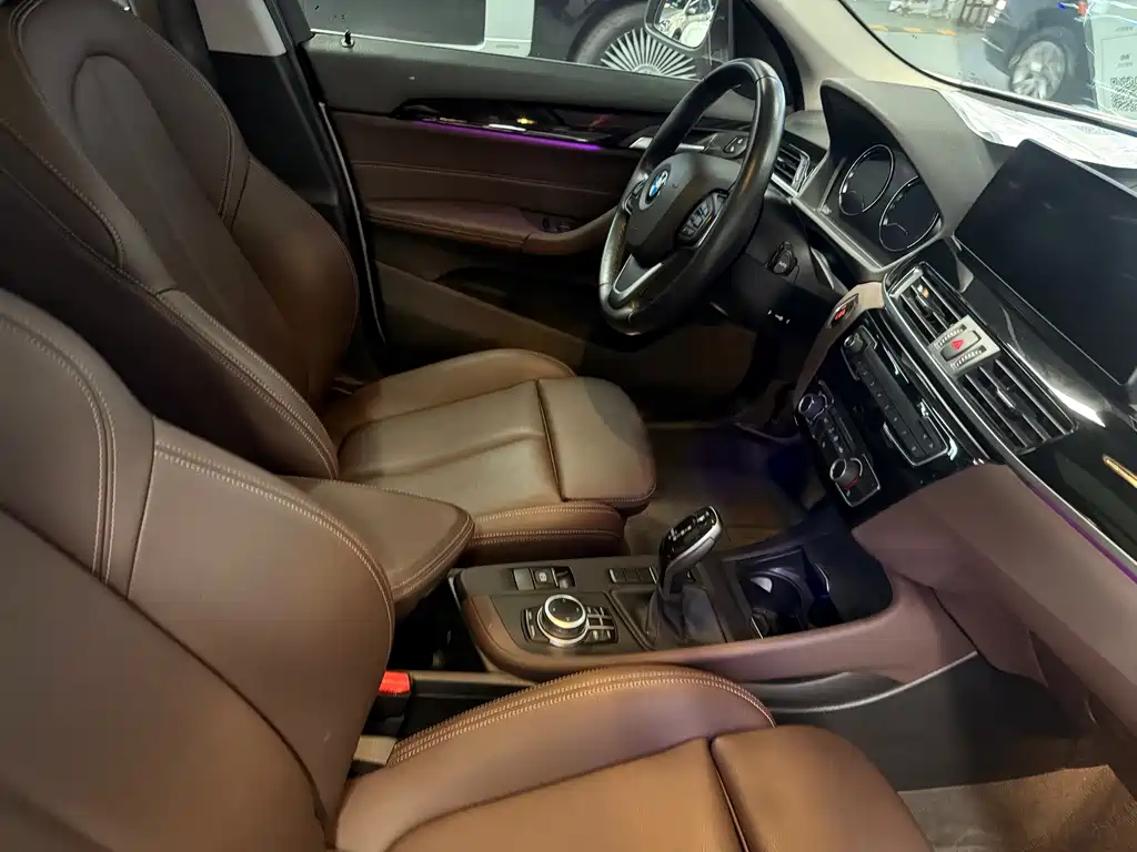 BMW X1 2020 — фото 13