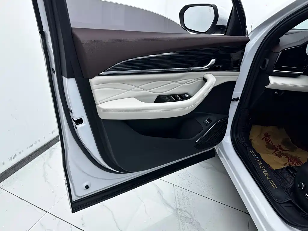 Geely Xingyue L 2023 — фото 16